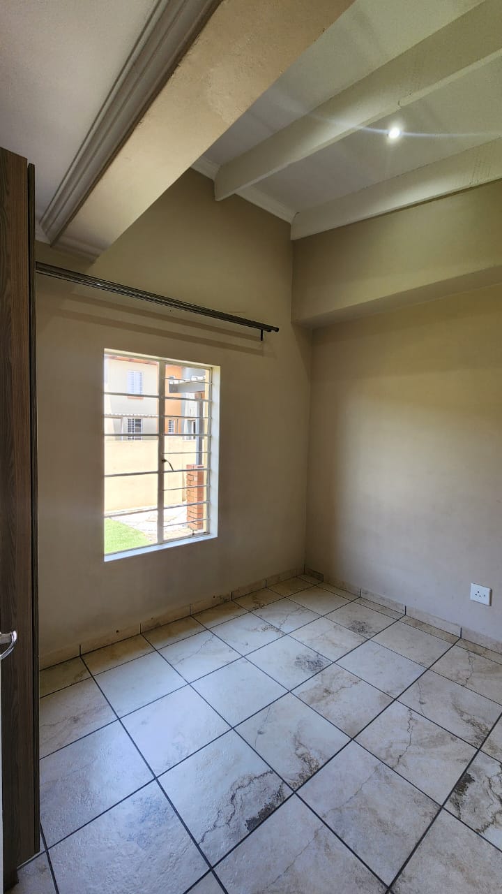 To Let 3 Bedroom Property for Rent in Waterval East North West